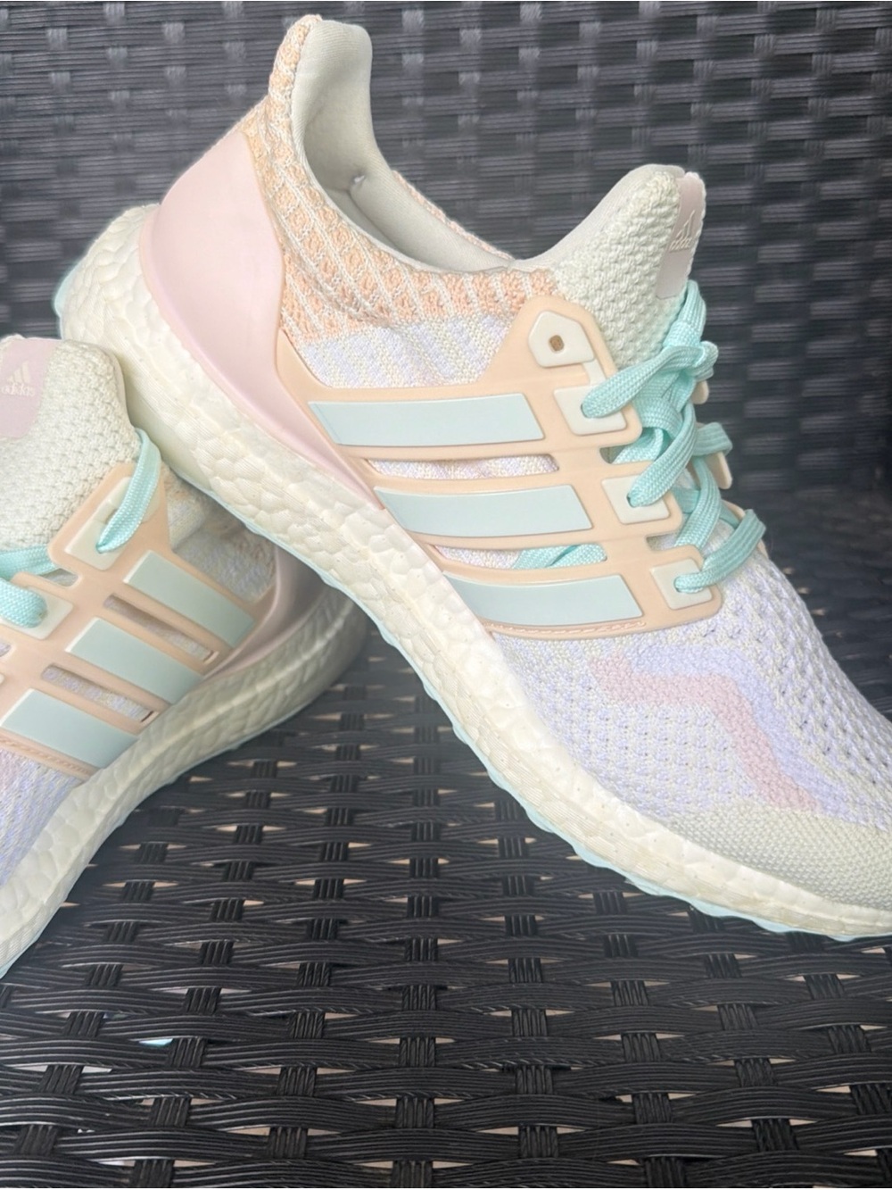 Adidas UltraBoost 5.0 DNA Off White Almost Pink Sz 8 Athletic